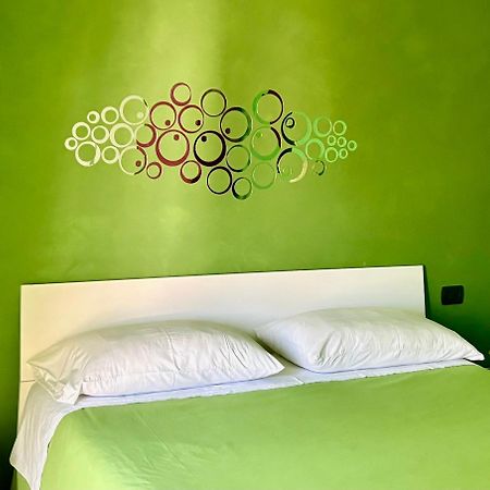 Color House Malpensa B&B Cassano Magnago Extérieur photo
